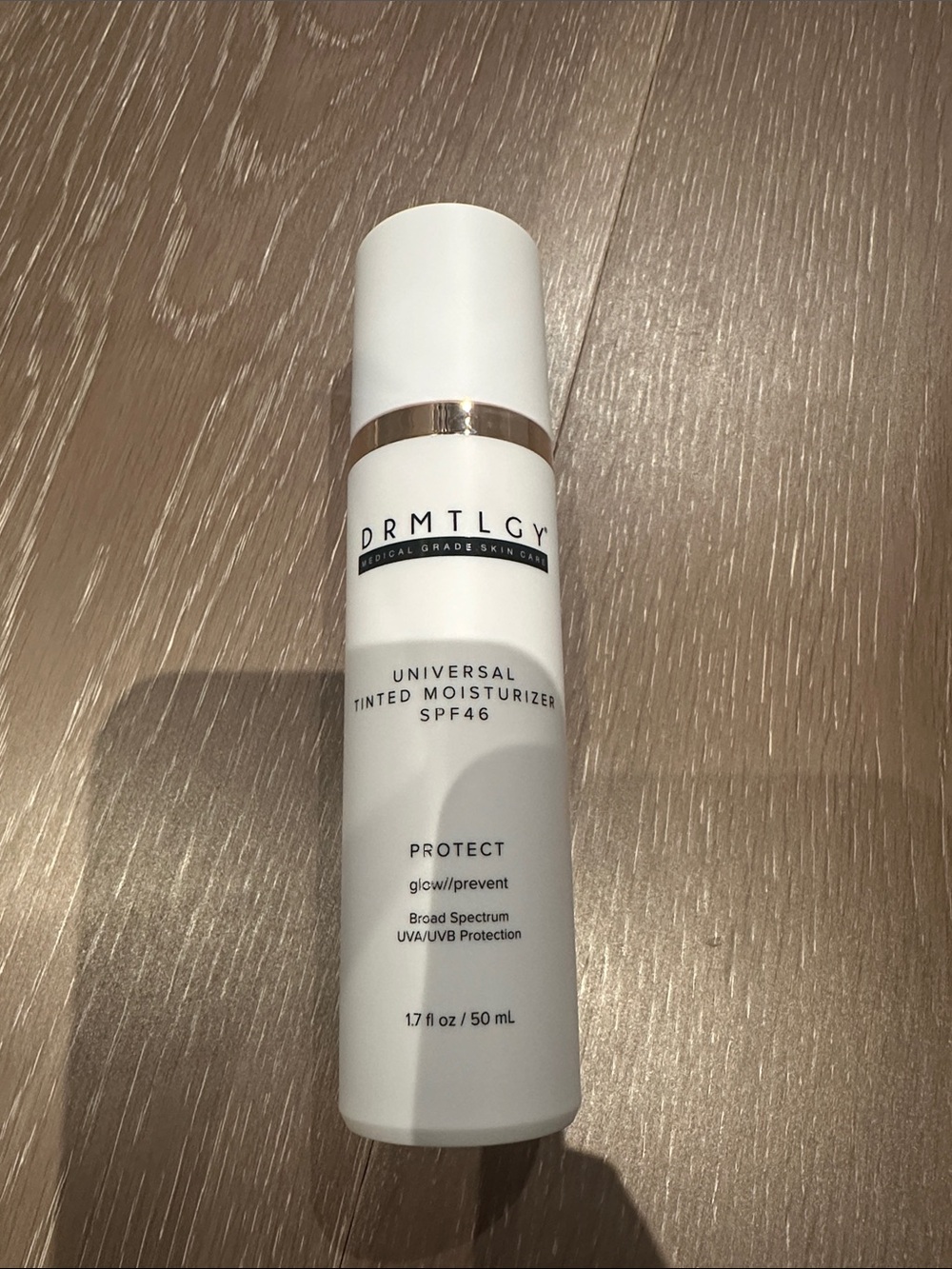 DRMTLGY Universal Tinted Moisturizer SPF46